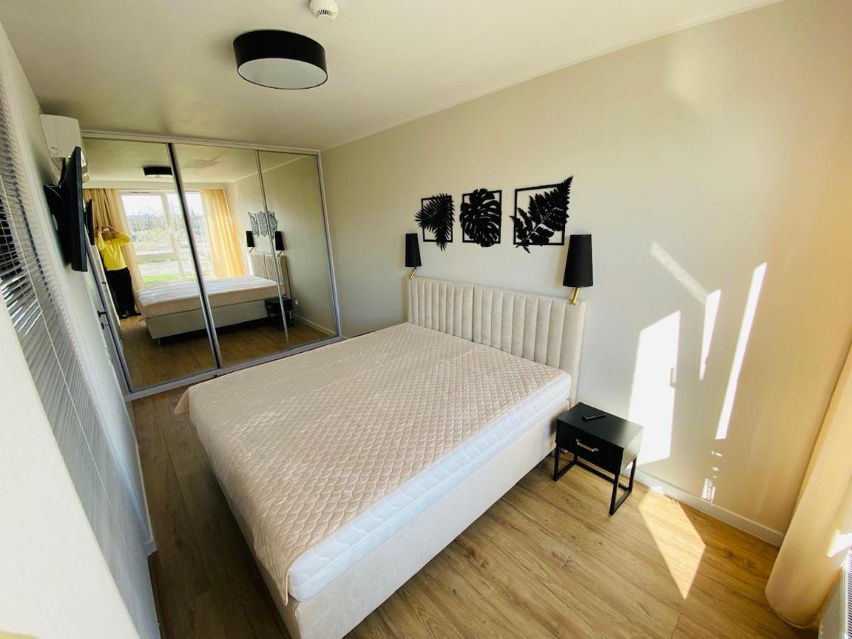 Apartamenty S&S Chlebova Gdansk Z Widokiem Na Rzeke Motlawe, Stare Miasto Extérieur photo