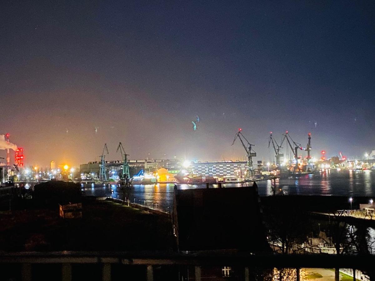 Apartamenty S&S Chlebova Gdansk Z Widokiem Na Rzeke Motlawe, Stare Miasto Extérieur photo