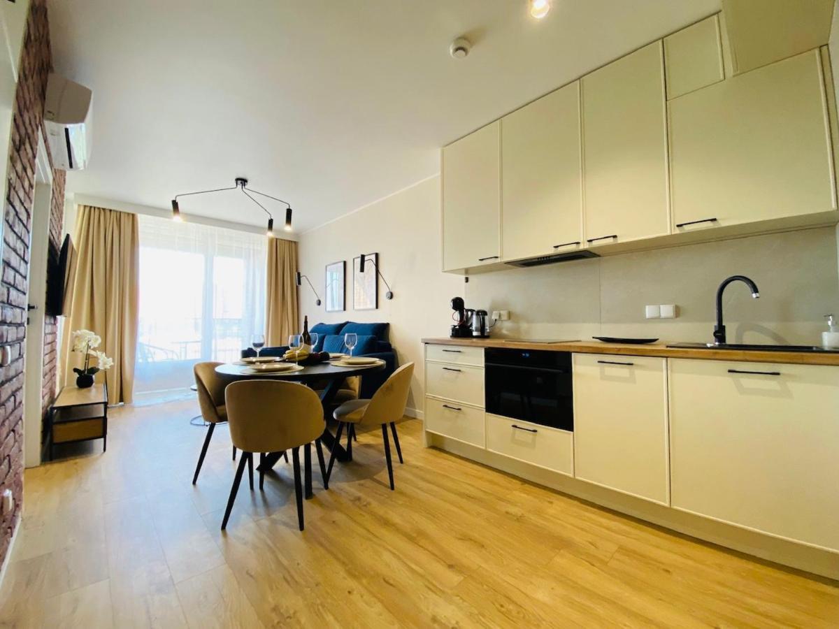 Apartamenty S&S Chlebova Gdansk Z Widokiem Na Rzeke Motlawe, Stare Miasto Extérieur photo